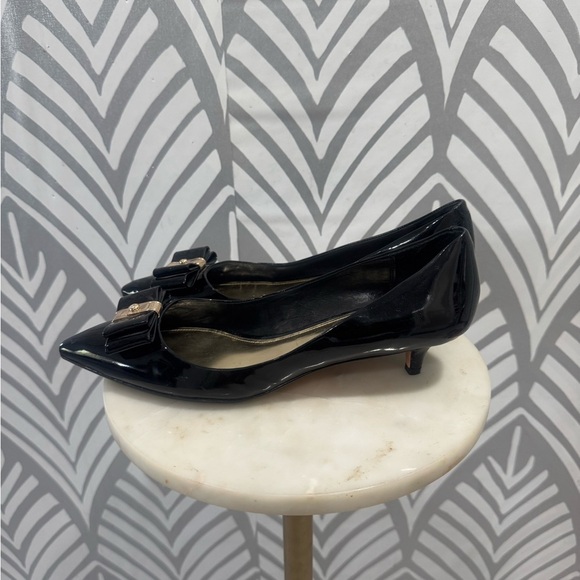 Coach Mandy Black Patent Leather Kitten  Heel Pumps with Gold Accent Bow - Picture 2 of 9